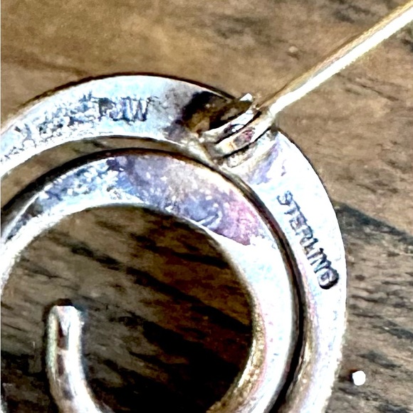 Vintage Modernist Sterling Silver Amethyst Pin Brooch Scroll Design Signed TJW - Picture 7 of 8